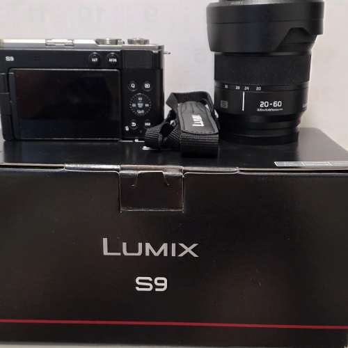 Lumix S9 連20-60mm len