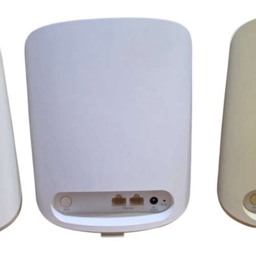 NETGEAR Orbi RBR350 X 1，而 RBS350 X 2  共三隻MESH WIFI 6 ROUTER