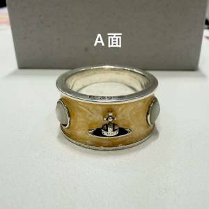 Vivienne Westwood 舊版米白色國王戒指