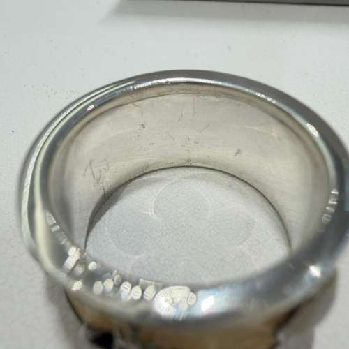 Vivienne Westwood 舊版米白色國王戒指