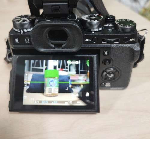 Fujifilm XT2 加 vertical power booster grip