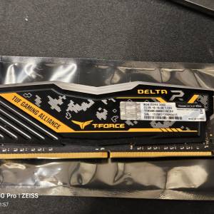 十銓 RGB DDR4 8Gb 3000hz