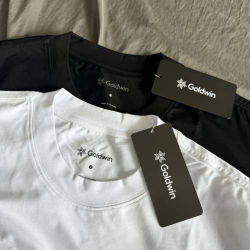 全新日本Goldwin機能印花短袖T恤Goldwin tee Goldwin t-shirt