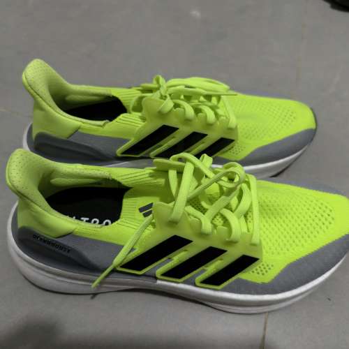 全新 Adidas Ultraboost 5 螢光綠色運動鞋 nike