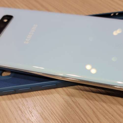 Samsung S10+ HK Ver. Dual SIM128+8GB 90% body  condition