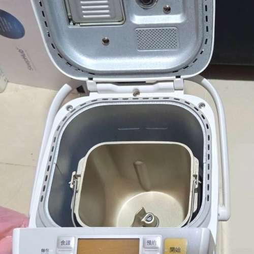 PANASONIC 樂聲牌SD-P104 麵包機