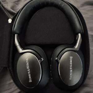 Bowers & Wilkins B&W Px8