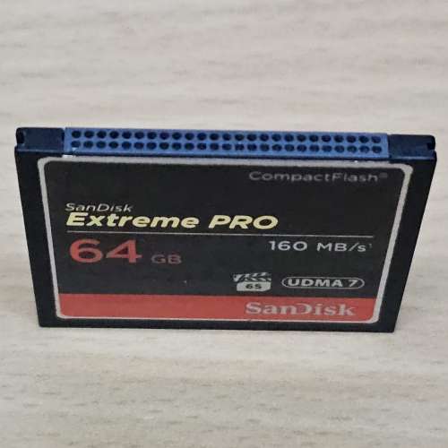 SanDisk Extreme PRO CompactFlash 記憶卡，容量64GB，讀寫速度達160MB/s。