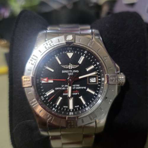 Breitling Avenger ii Gmt A32390