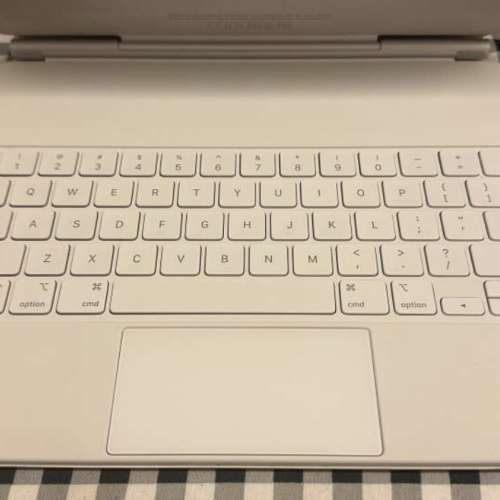 絕版Apple iPad Magic Keyboard 11吋 白色 行貨 100%全新 只開盒檢查試機 蘋果專門...