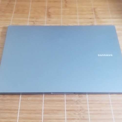 Samsung NP550XDA