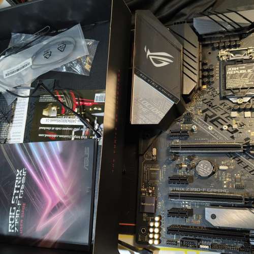 ROG STRIX Z390-F GAMING ATX主版 ((正版Window11Pro)) Socket 1151 支援8、9代CPU