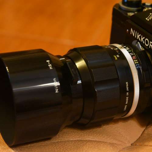 Nikon銘鏡: Nikkor-P.C 105mm新淨手動鏡、原廠遮光罩HS-8及皮鏡筒