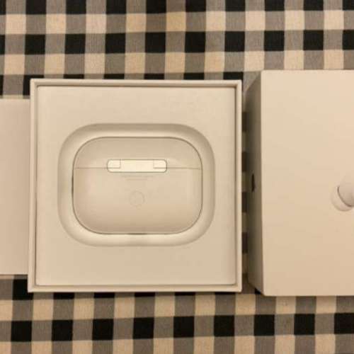 Apple AirPods Pro 2 Type C 充電盒 行貨 95%新 非常少用 電量和操作全正常 跟原廠...