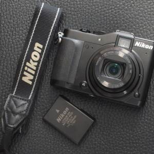 Nikon Coolpix P7000