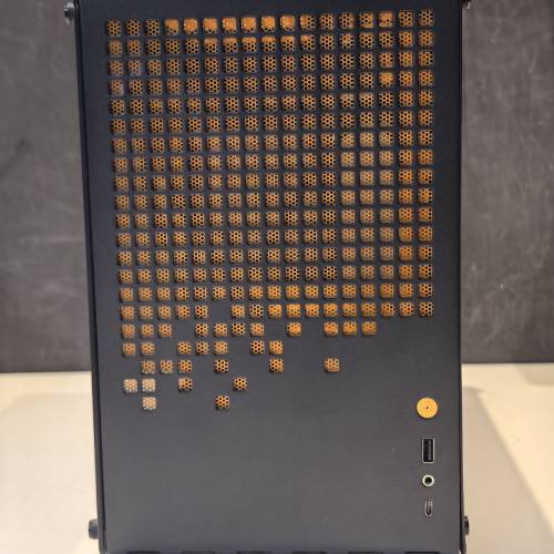 喬思伯 Z20 橙黑色機箱