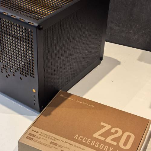 喬思伯 Z20 橙黑色機箱