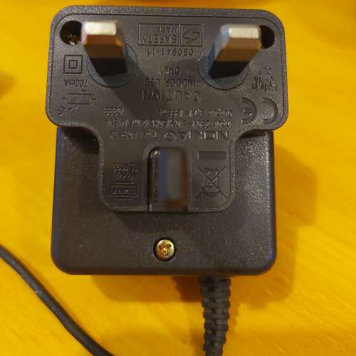 AC 和 DC 火牛