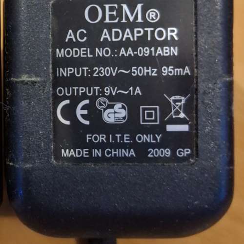 AC 和 DC 火牛