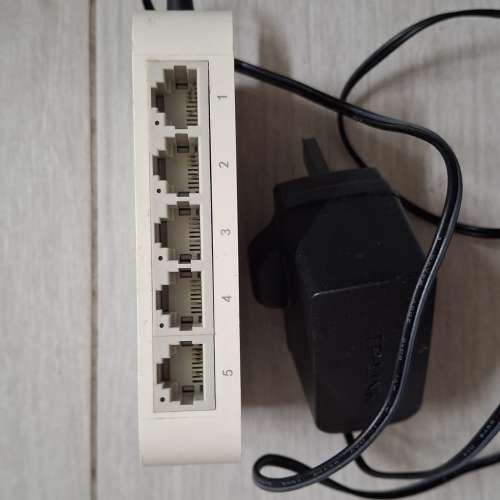TP Link 5 ports switch