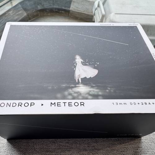 水月雨 Moondrop「流星 Meteor」