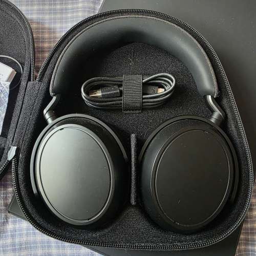 Sennheiser Momentum 4