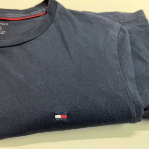 Tommy Hilfiger T-shirt T恤 (M Size)