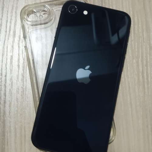 95% New   iphone se 3