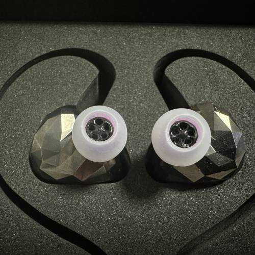 Astell&Kern x Empire Ears NOVUS 入耳式耳機