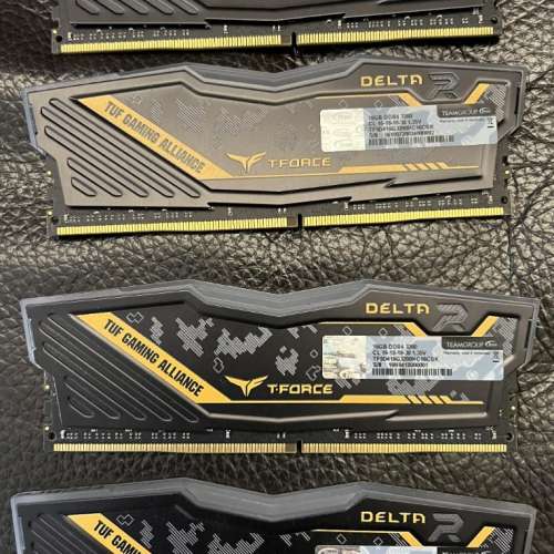 Team T-FORCE DELTA RGB DDR4 3200 16GB 炫光散熱片燈條