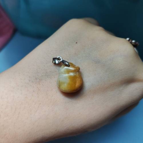 黃翡翠錢袋