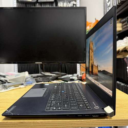 [Touch] Toshiba Port&eacute;g&eacute; X30-E (8代 4核 i7 / 13.3" 觸控屏 /🔋全新電池 / Win ...
