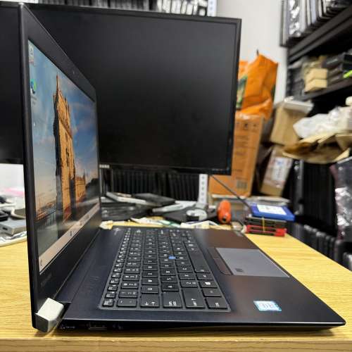 [Touch] Toshiba Port&eacute;g&eacute; X30-E (8代 4核 i7 / 13.3" 觸控屏 /🔋全新電池 / Win ...