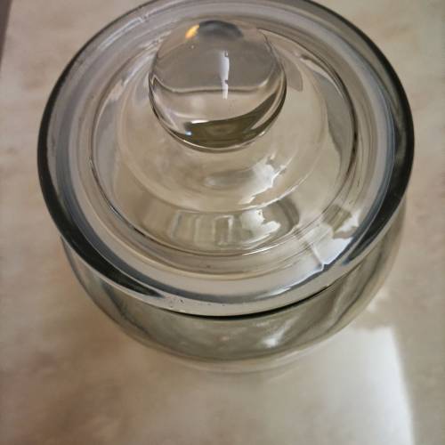 5寸直徑X8寸高玻璃器皿連密封蓋冚