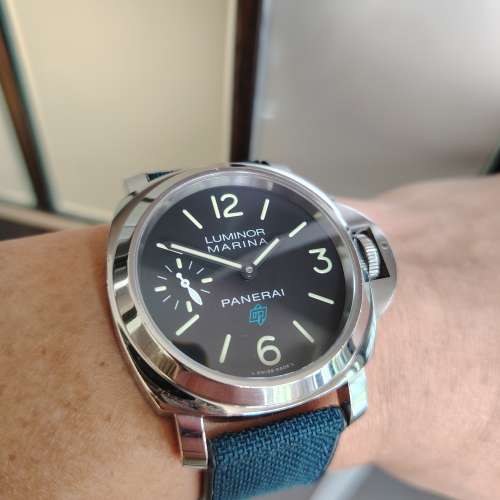 荀價💯入選首選Panerai 777，44mm luminor 黃字小秒針,籃色OP Logo，行貨新淨，有証...
