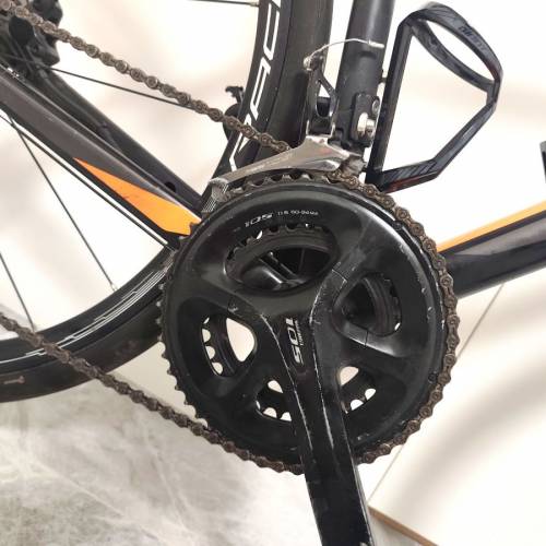 Giant 公路車 | 鋁架碳叉 | SHIMANO 105 22速變速套件 | 油壓碟刹 | 内走綫 | Fulc...