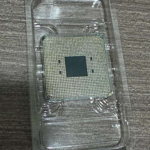 AMD Ryzen 3 3100 連原裝散熱器 (4核8線程 / AM4 腳位) 100% 正常