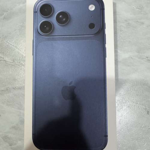 全新Iphone17 pro max藍色256gb 1次電循環