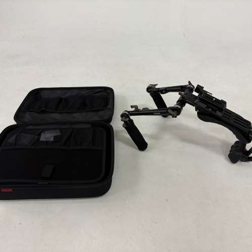 tilta shoulder rig
