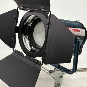 2 set Falconeye 2000pro LED 連barndoor及softbox