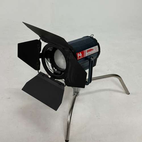 2 set Falconeye 2000pro LED 連barndoor及softbox