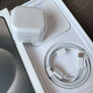 全新15pro max原廠充電線連+全新原廠火牛（適合15-17全系列，ipad10,ipad pro air4...