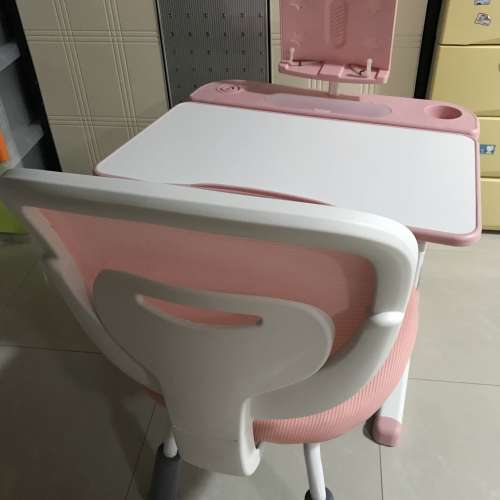 多功能學習桌椅