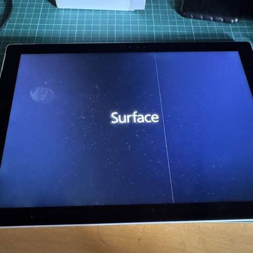 Surface Pro 3 -(Display有一直線）