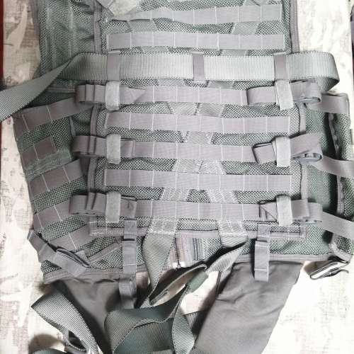 EAGLE VEST