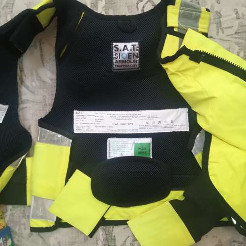 VEST