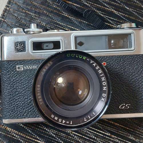 Yashica Electro 35 GS Rangefinder Film Camera w/45mm f1.7 Lens