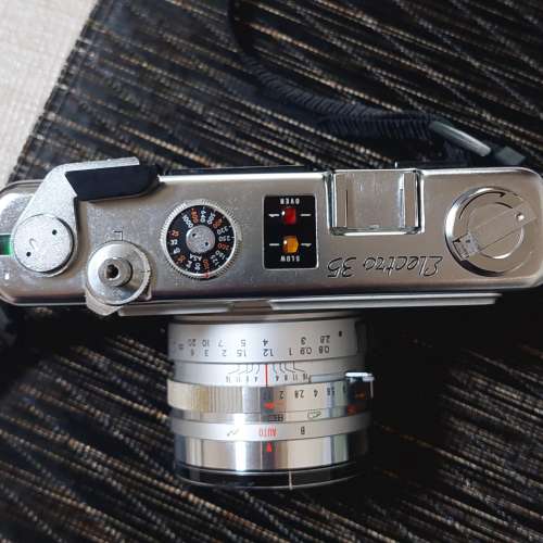 Yashica Electro 35 GS Rangefinder Film Camera w/45mm f1.7 Lens