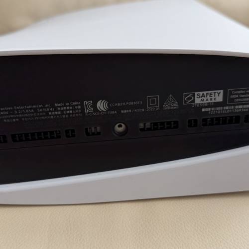 放 99% 新 Sony PS5 光碟版主機 (CFI-1118A 改良版) 連原廠手掣