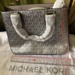 Michael Kors手袋